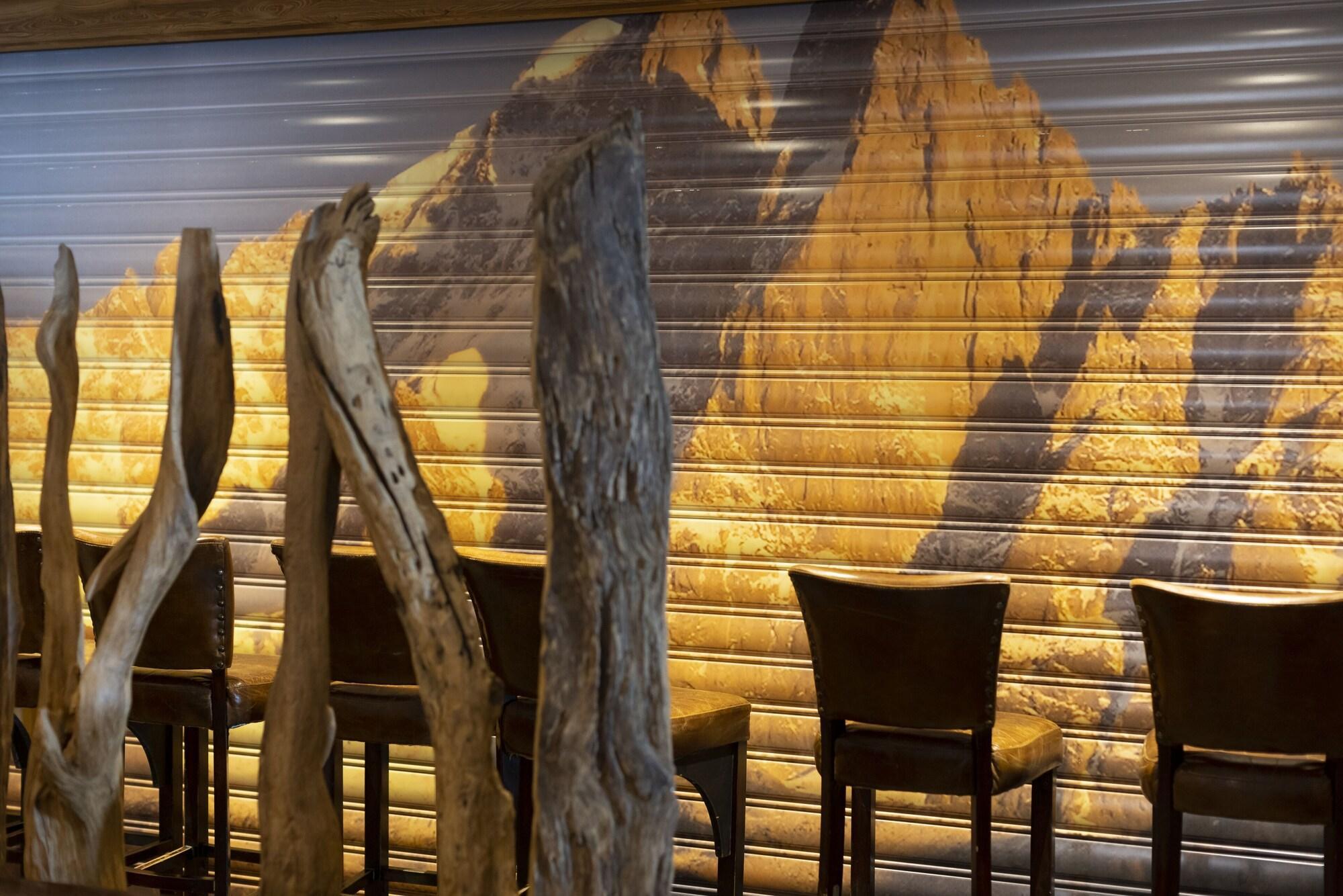 Vista Lobby Hotel Ski Lodge