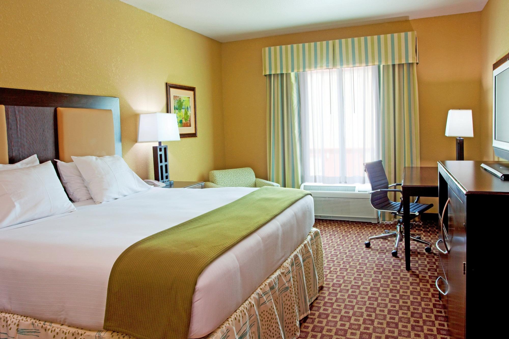 Habitación Holiday Inn Express & Suites Chaffee-Jacksonville West by IHG