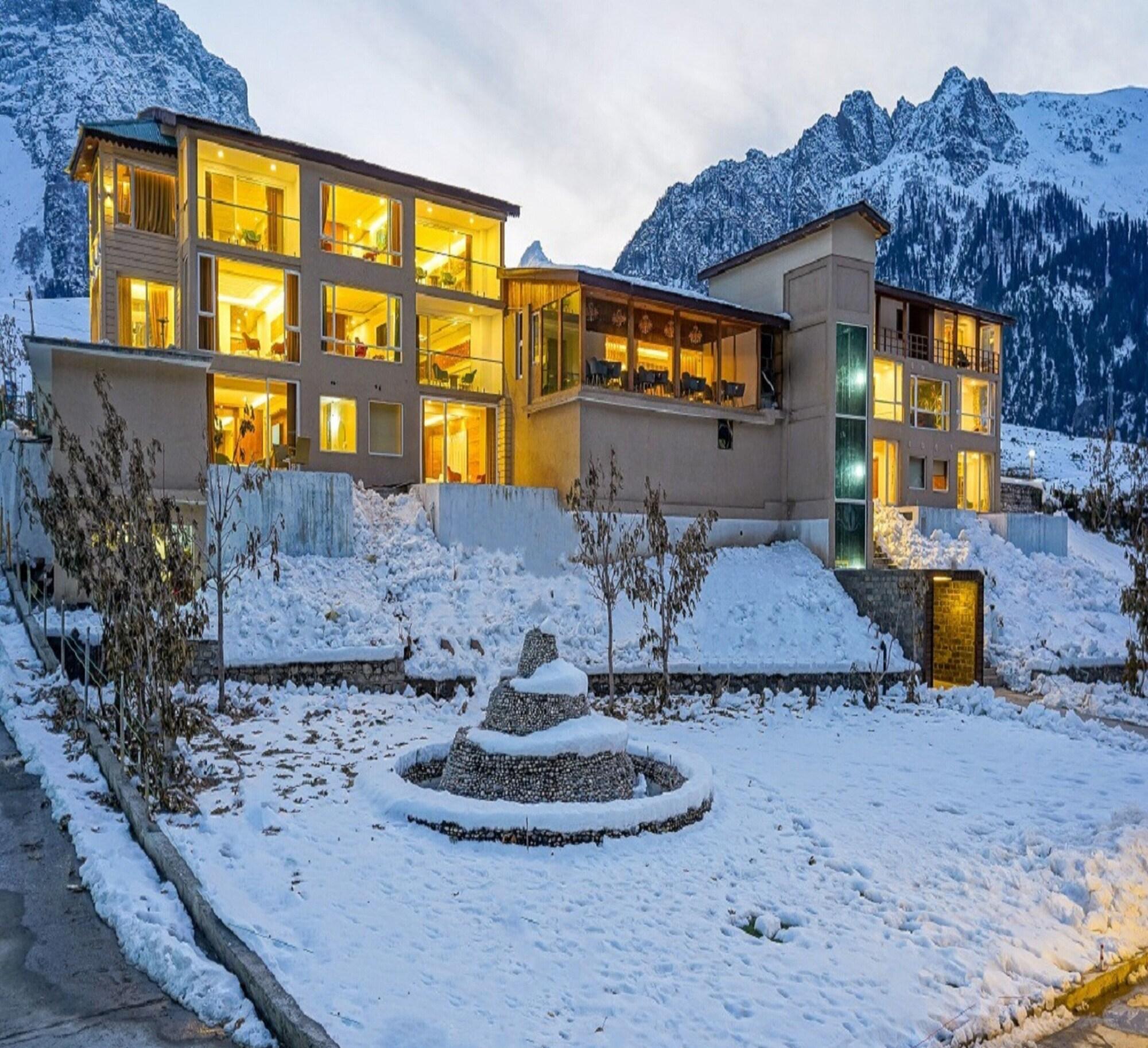 Varios Snowland Resort & Spa - Riverfront