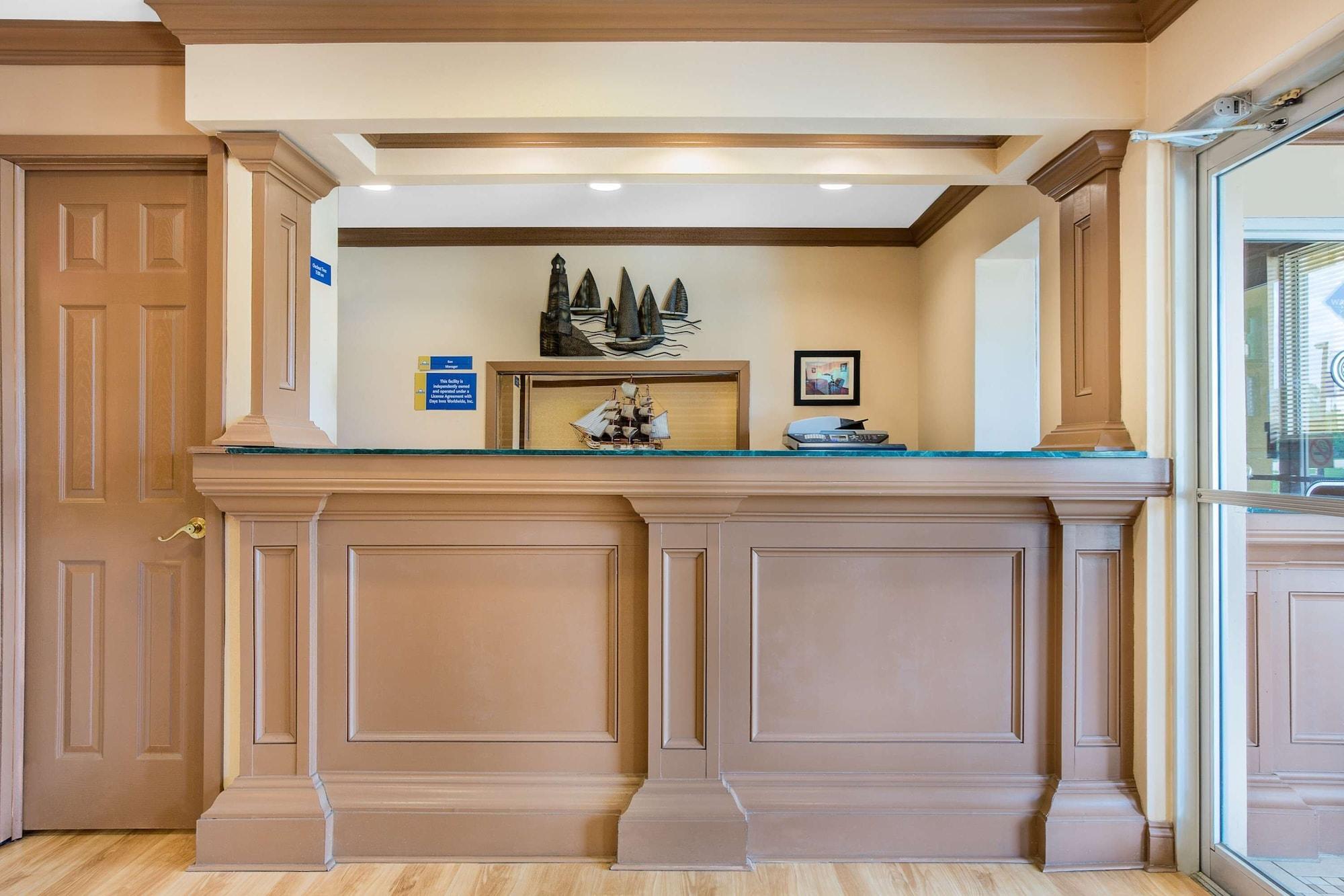 Vista Lobby Americas Best Value Inn Kosciusko