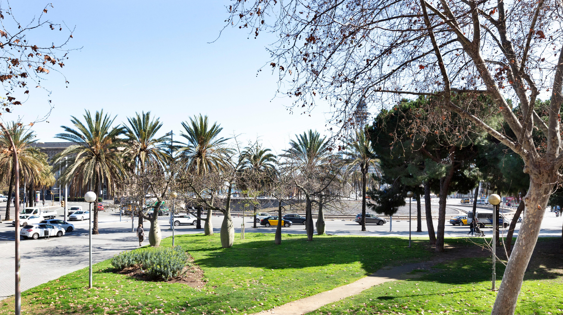 Vista Exterior Yomo Hostal BCN Port