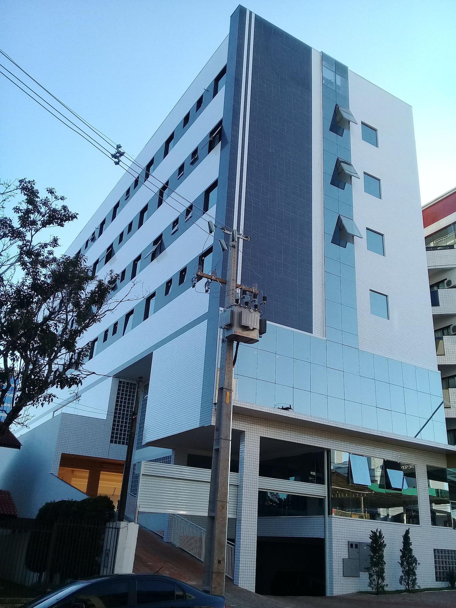 Vista Exterior Maestro Executive Hotel