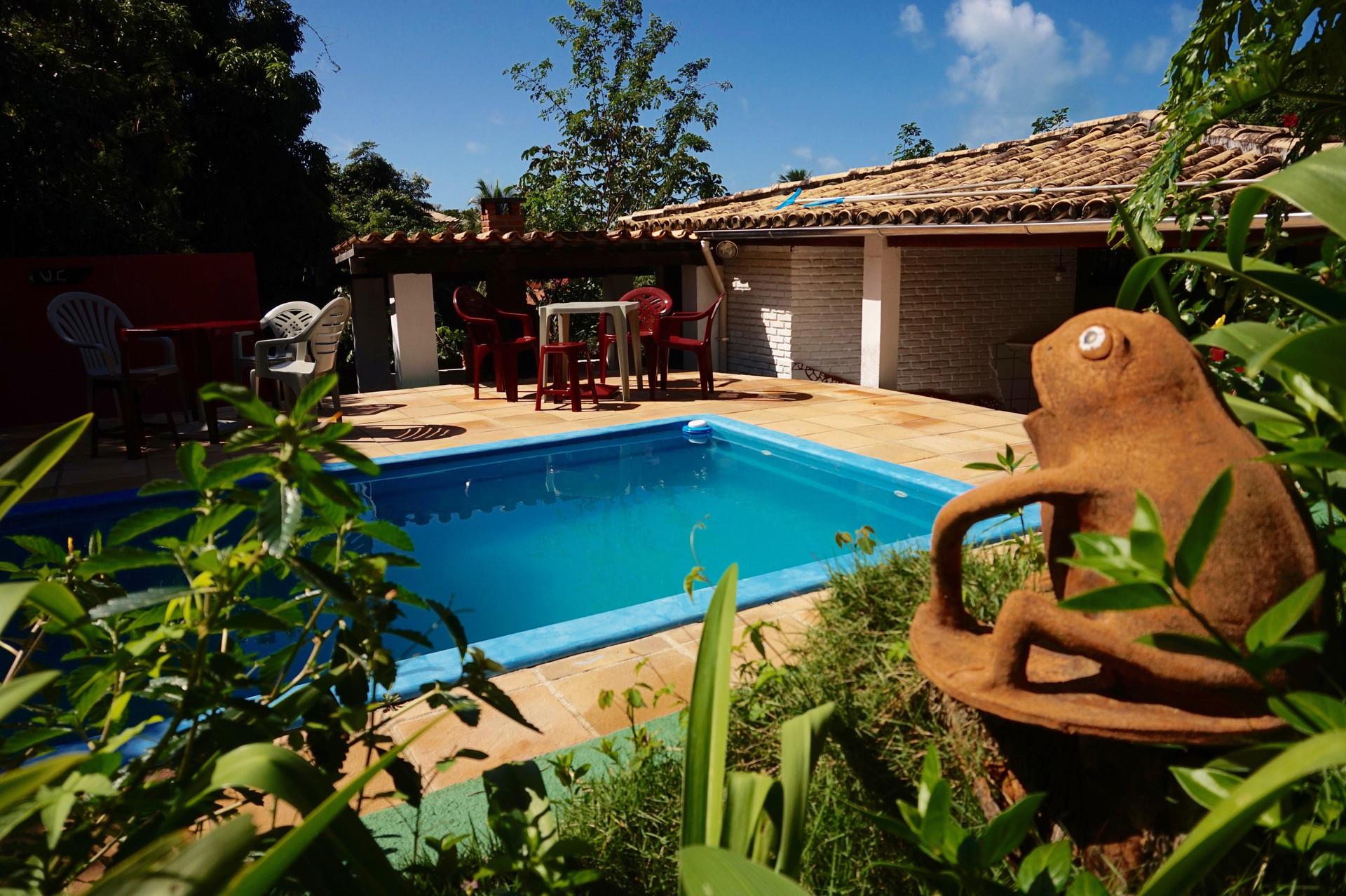Vista Piscina Novos Baianos Hostel e Suites