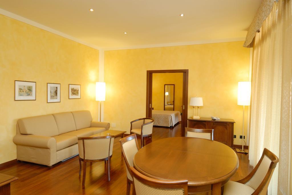 Vista Exterior Hotel Conte Verde