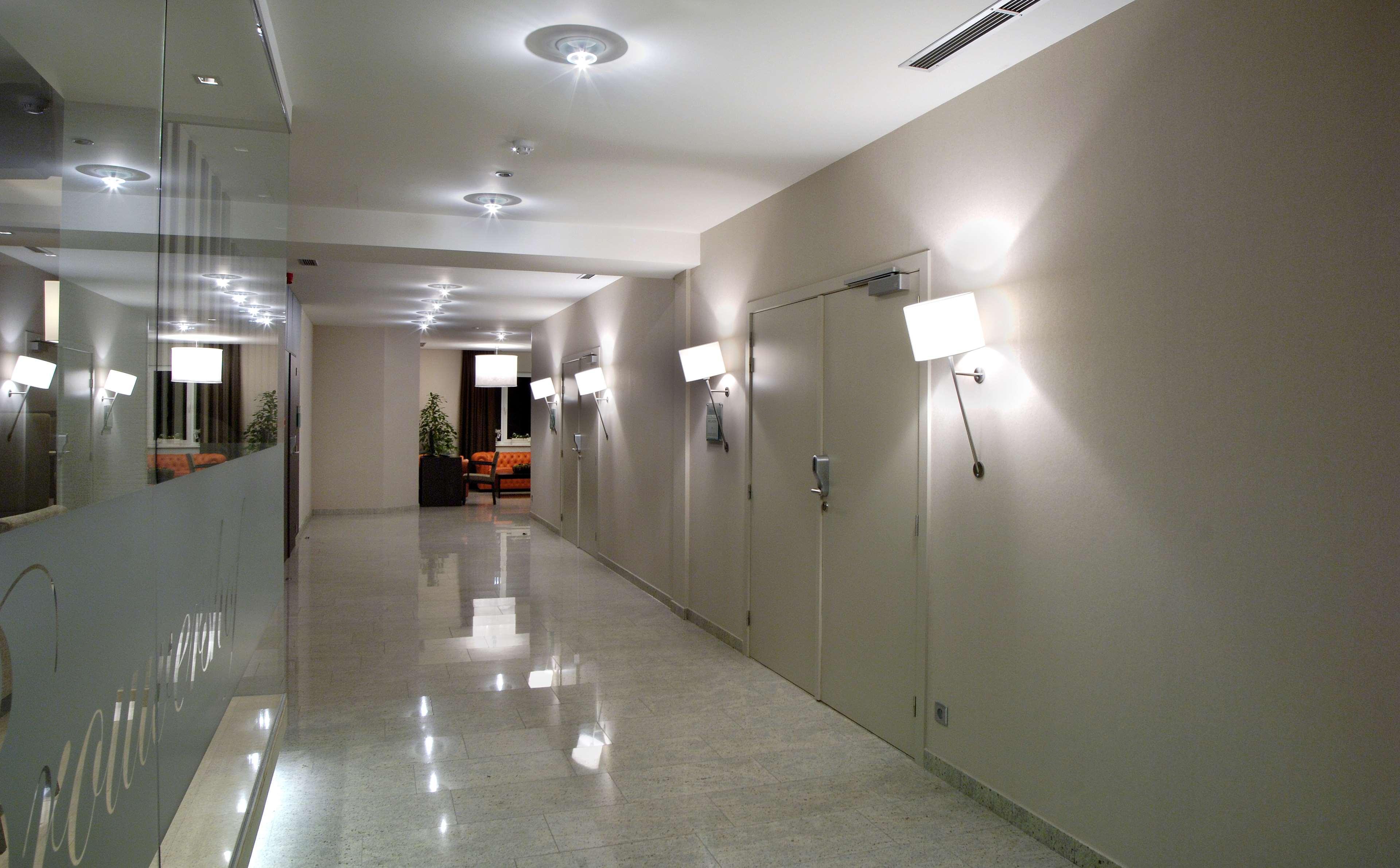 Vista Lobby Biznis Hotel