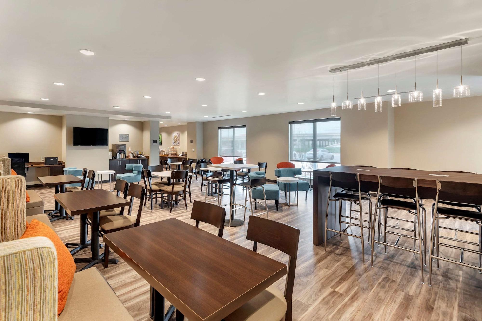 Restaurant MainStay Suites Lancaster Dallas South