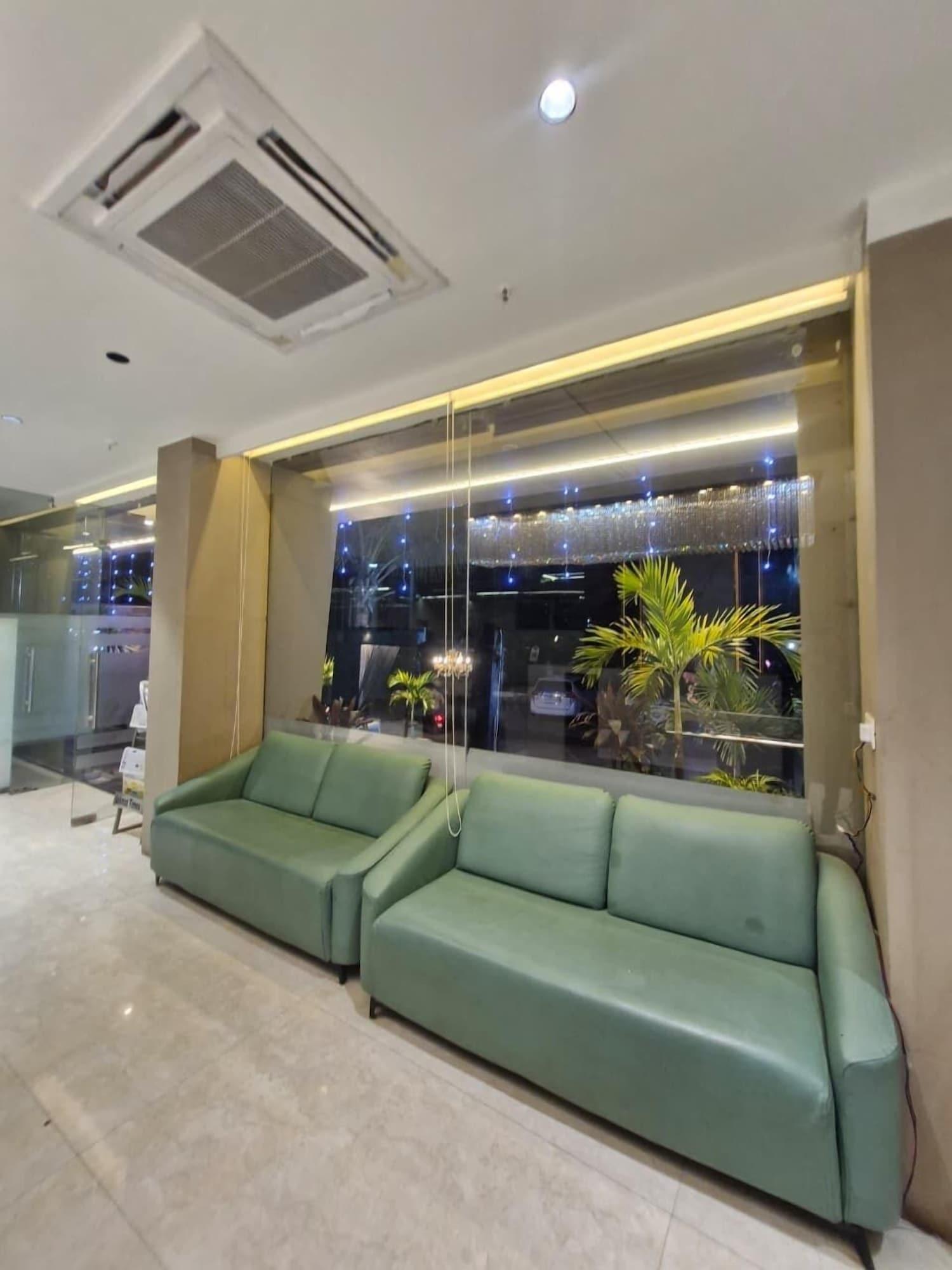 Vista Lobby Visawa Palace Nanded