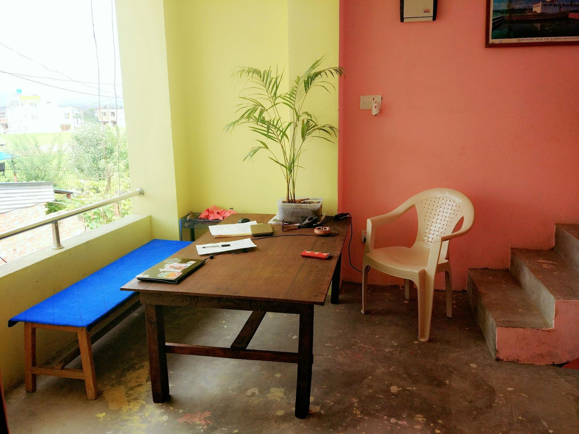 Vista Lobby Everest Home Stay Apartment