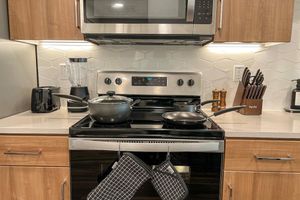 Alquiler Vacacional - Luxurious Mid-hollywood City View Free Parking