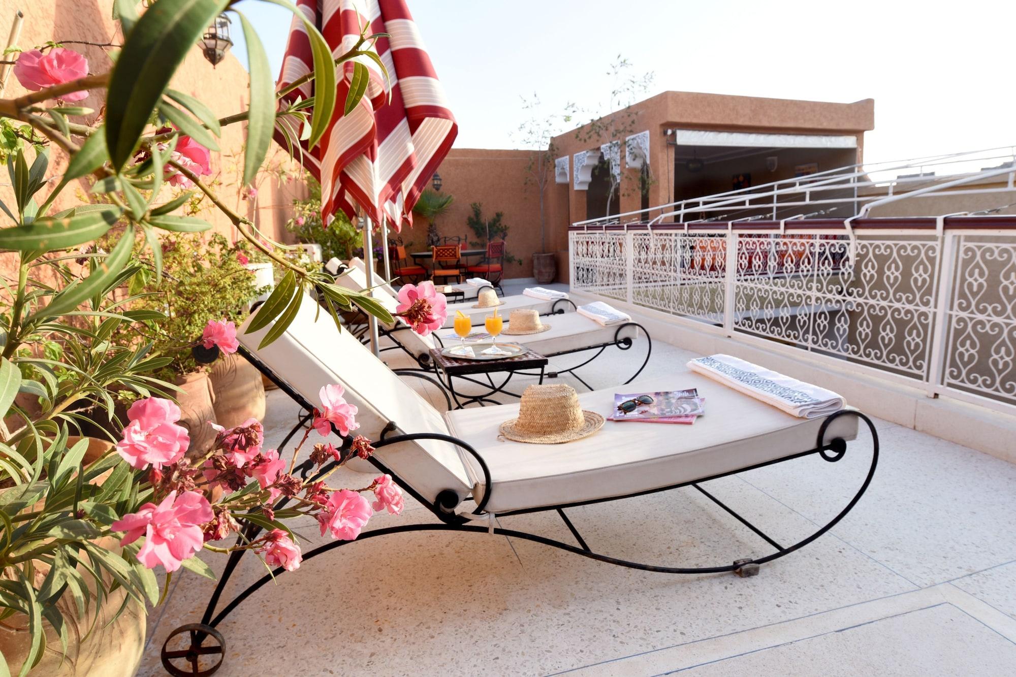 Varios Riad Shaden