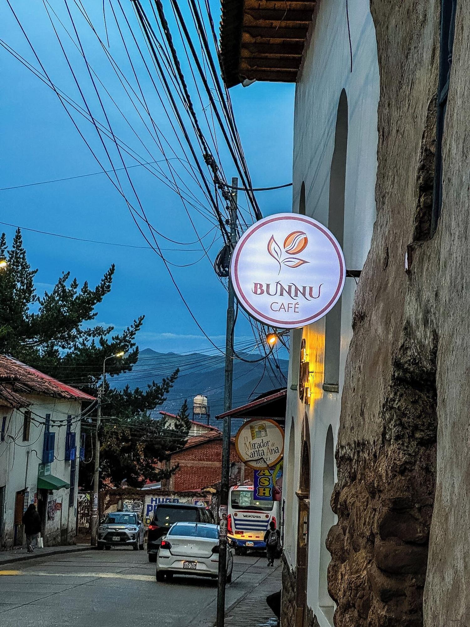 Bar/Salón Eco Bunnu Inn Santa Ana