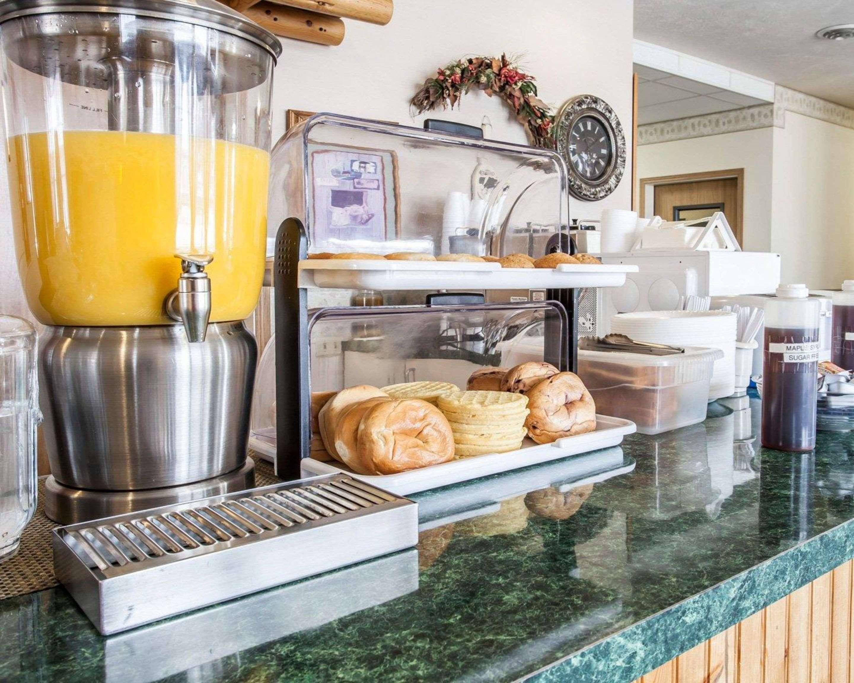 Restaurant Rodeway Inn & Suites Spokane Valley