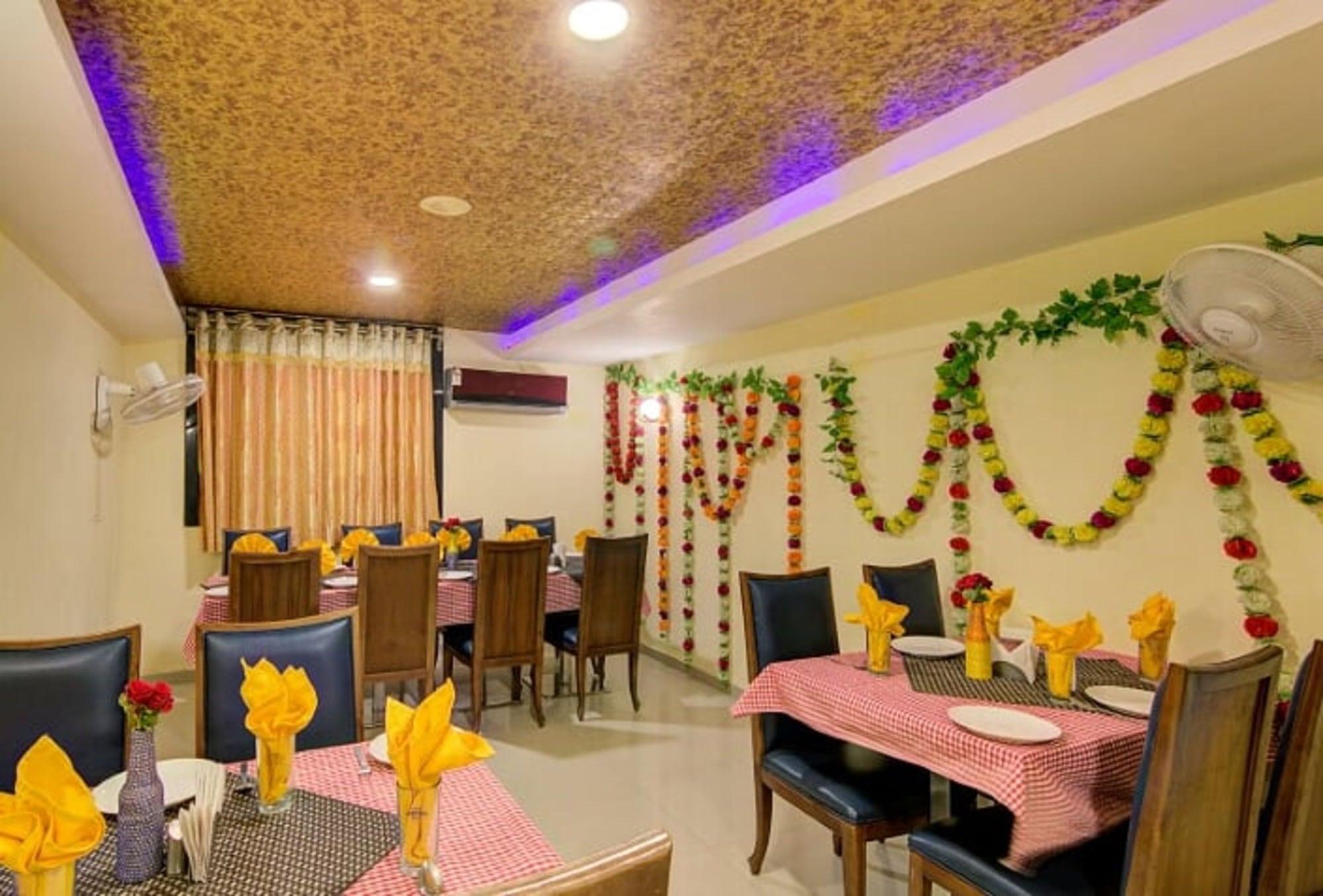 Salón de Baile Hotel Heera Excutive