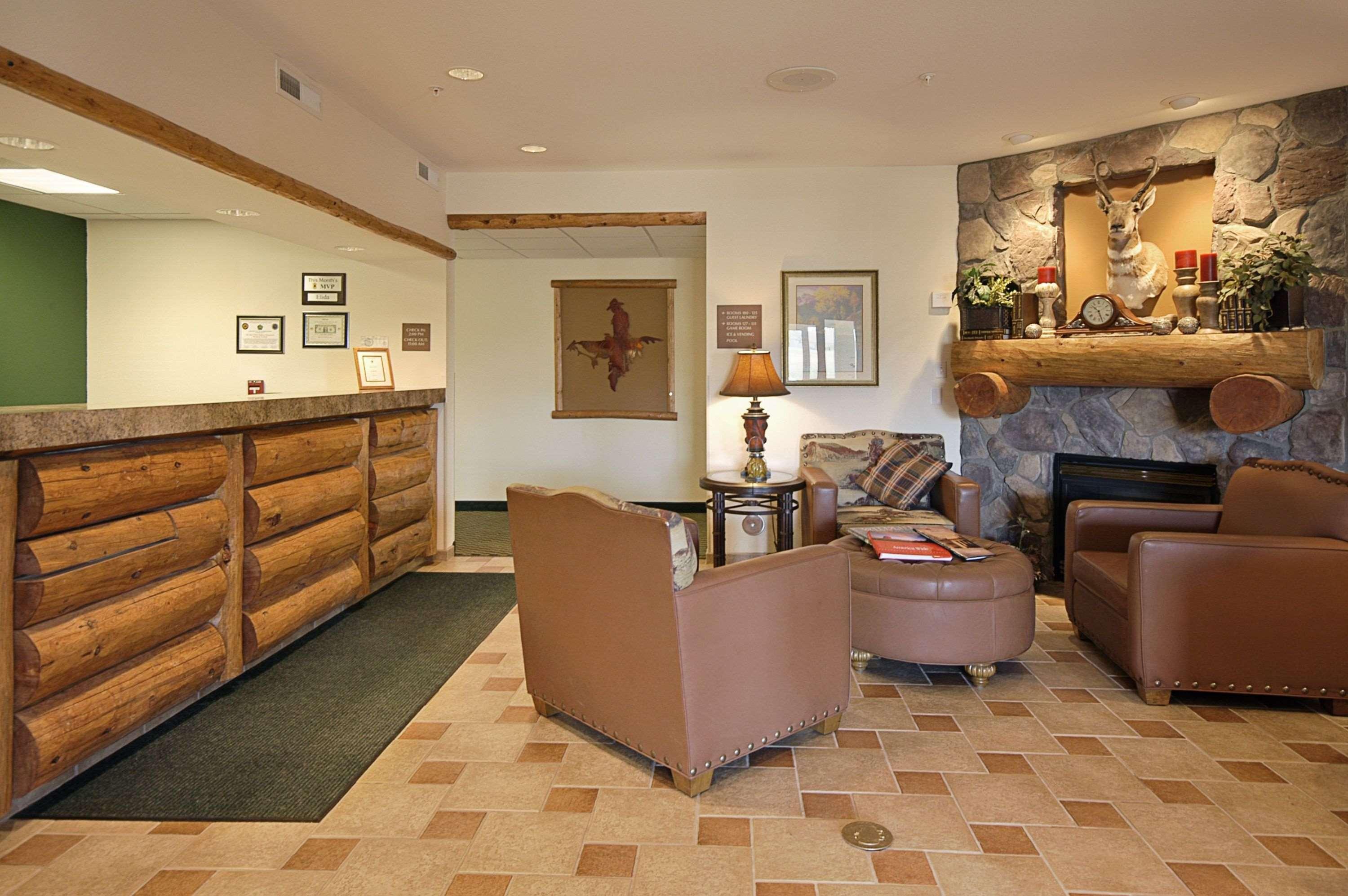 Vista Lobby Super 8 by Wyndham Wheatland Wyoming