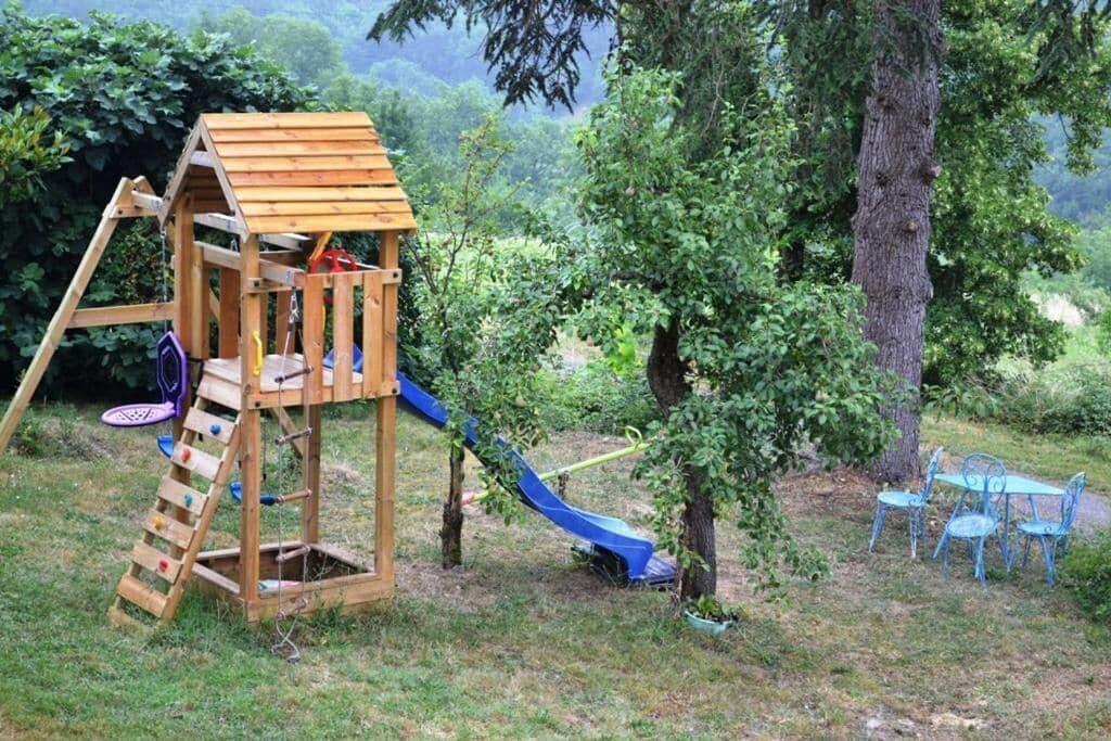 Instalaciones Recreativas Les Terrasses de Bessou