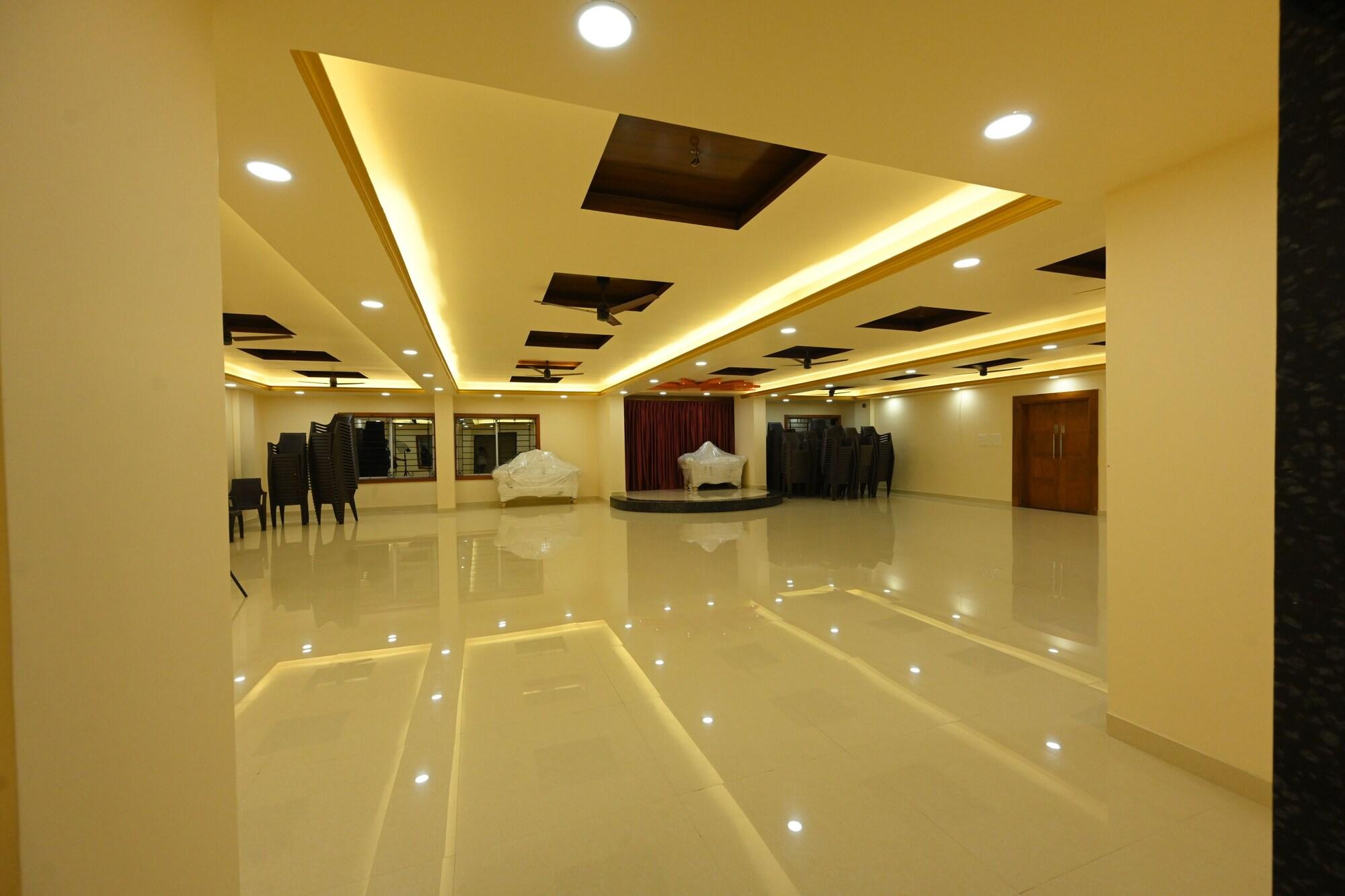 Salón de Baile Hotel Balaji Inn