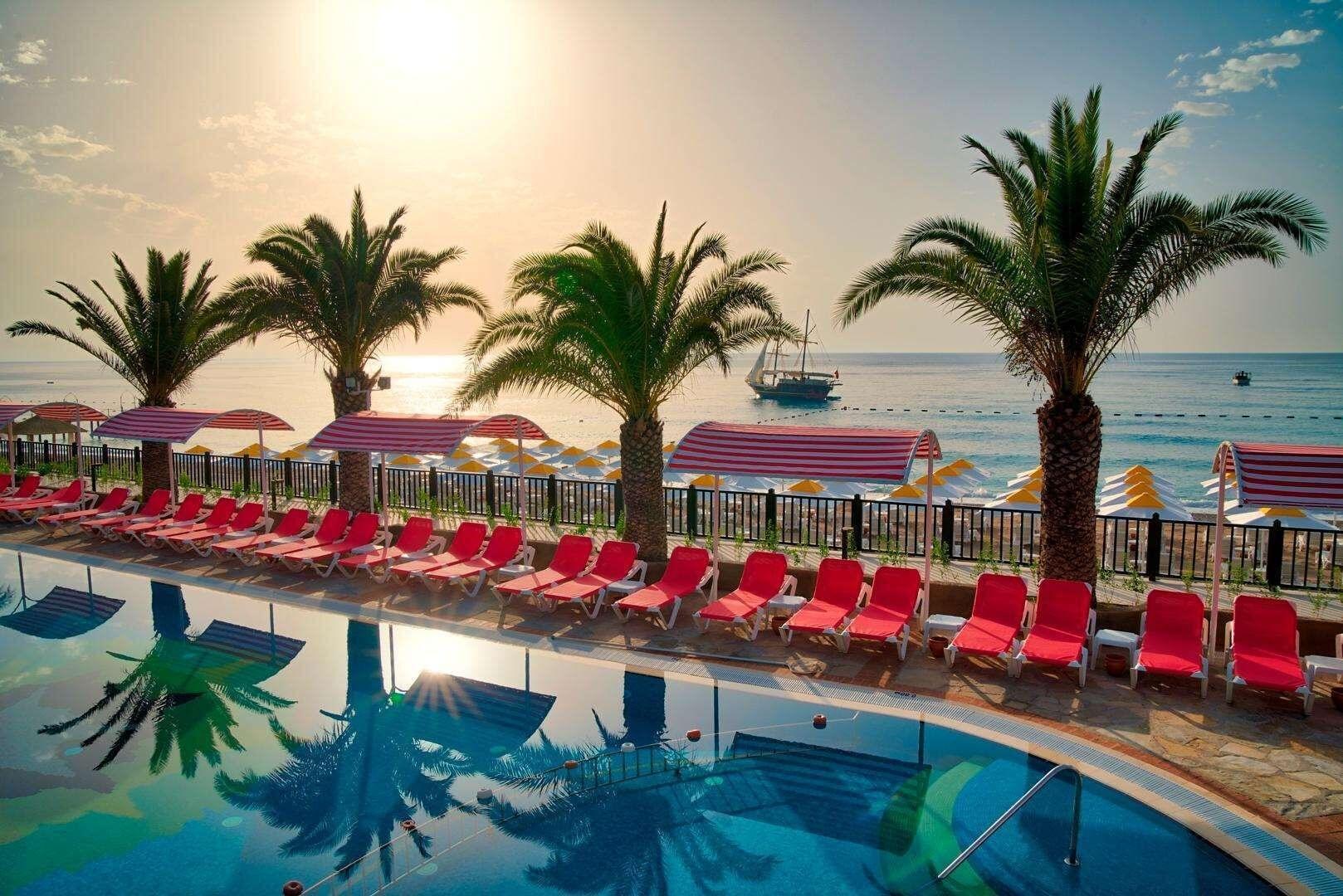 Vista Piscina Pirate's Beach Club - All Inclusive