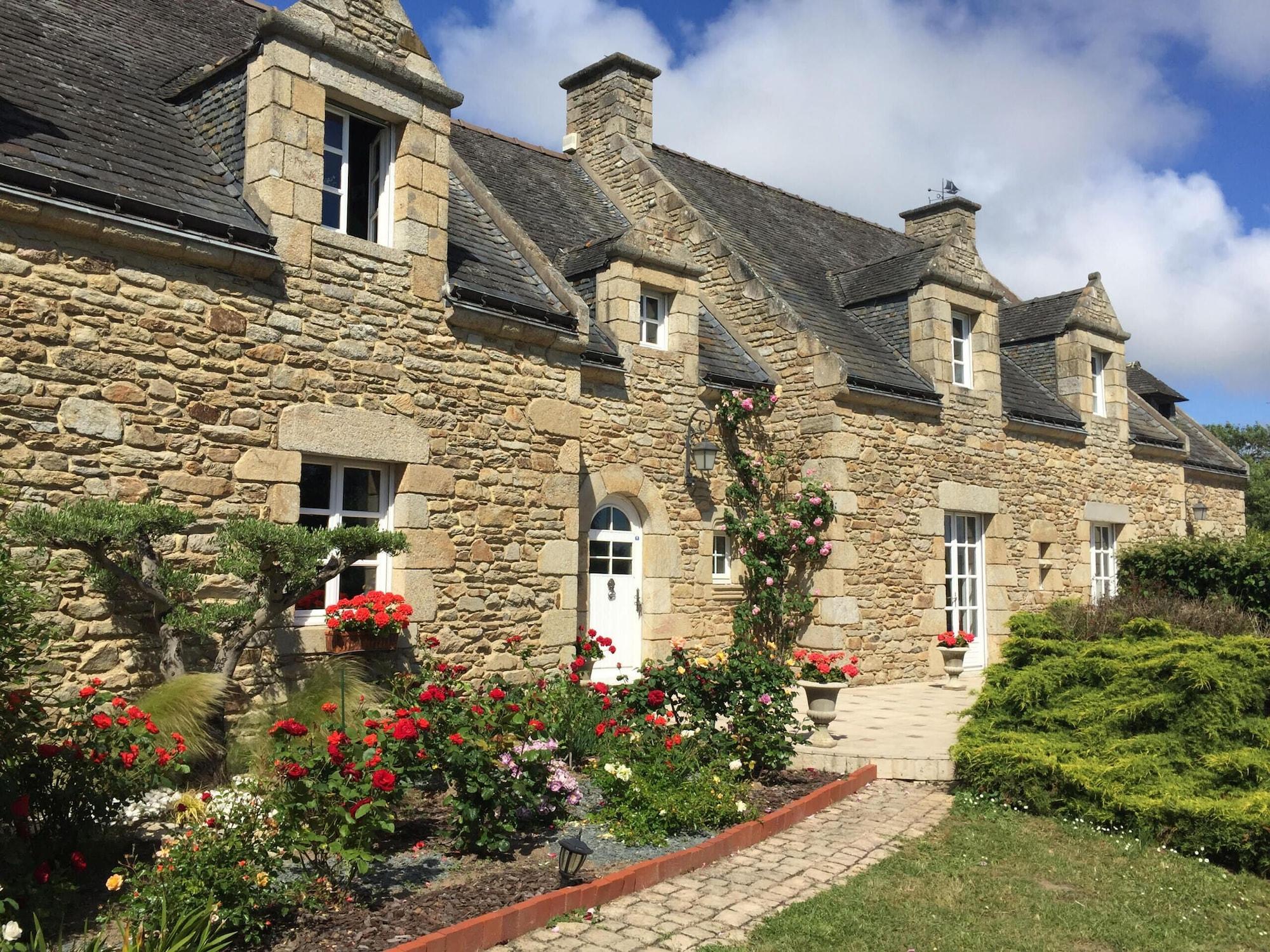 Vista Exterior Le Manoir des Quatre Saisons