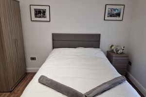 Alquiler Vacacional - New Duplex Period Delight