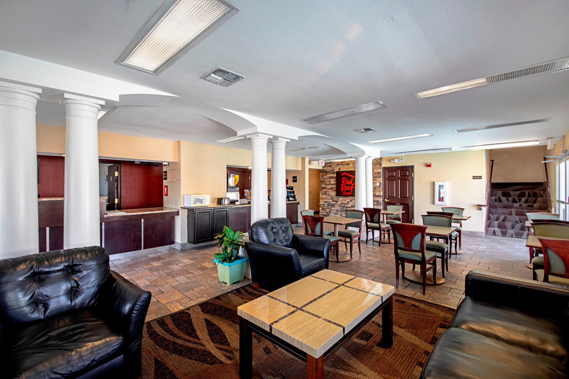Vista Lobby Red Roof Inn San Marcos