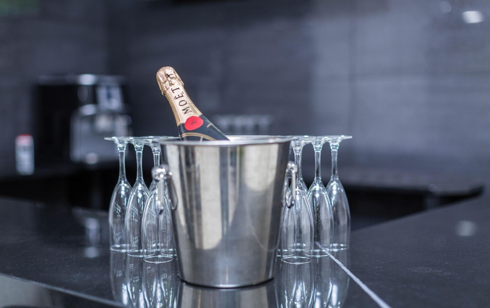 Restaurant Di Carlo Hotels Madrid