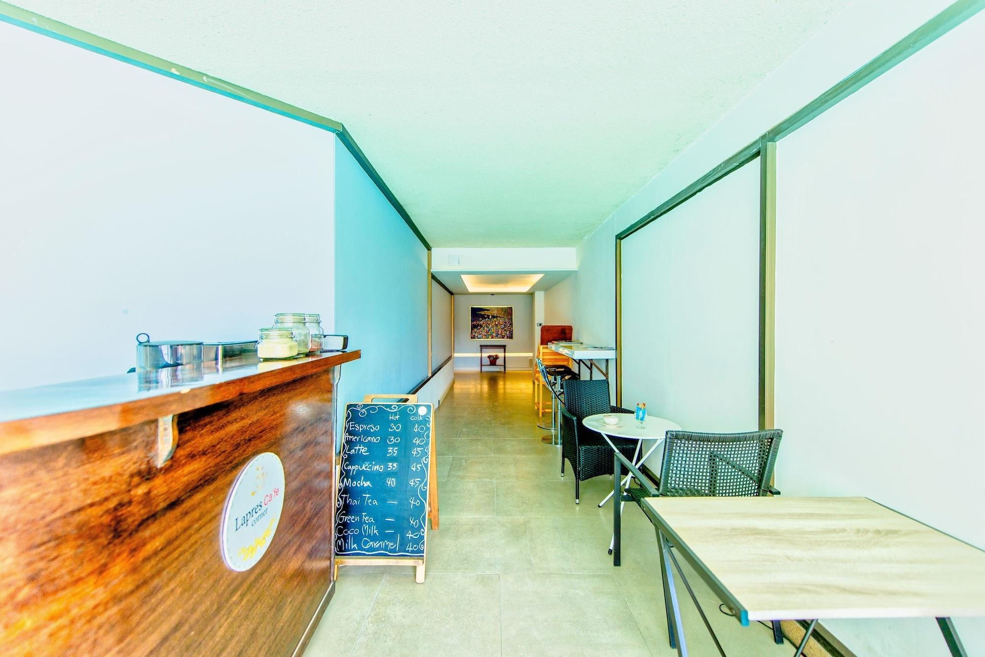 Bar/Salón Viengping Mansion