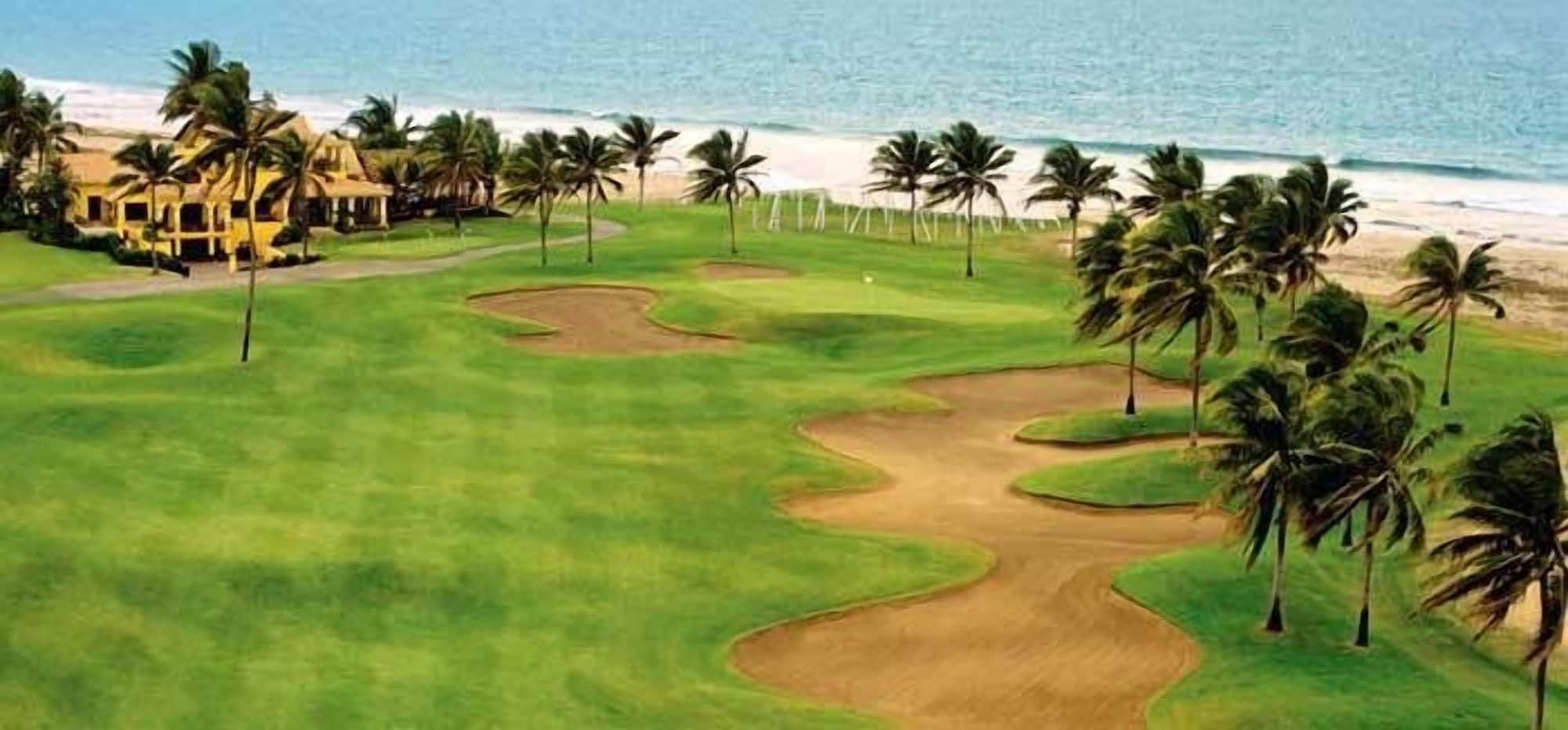 Campo de Golf Hotel Casa de Leyendas