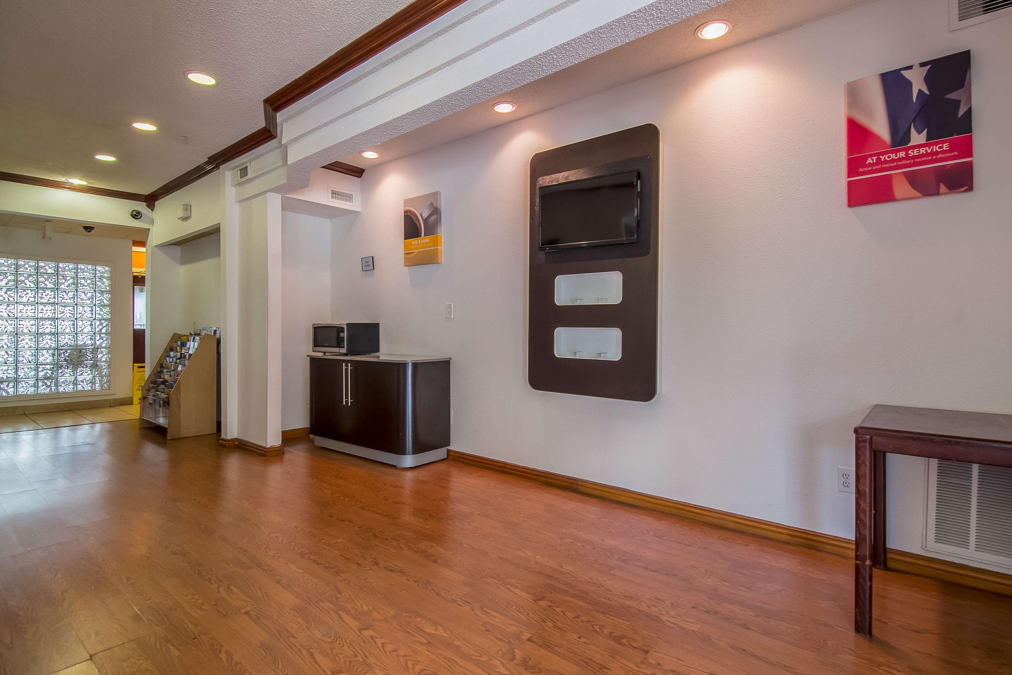 Restaurant Motel 6 Dallas, TX - North - Richardson