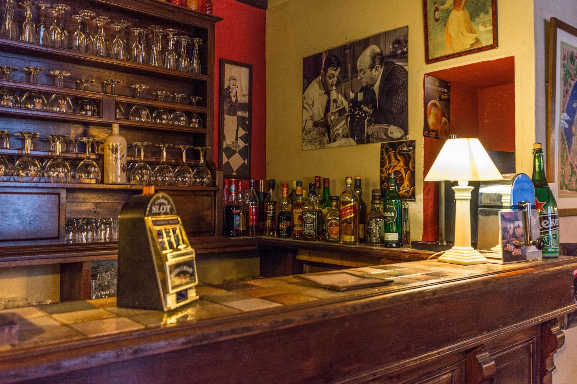 Bar/Salón Relais Cicéro