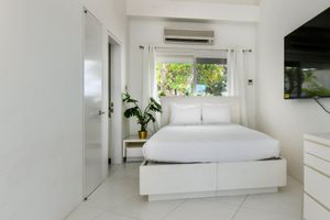 Renta temporal - Ocean Front 7-bedroom 7-bath Sunset Views Malmok!