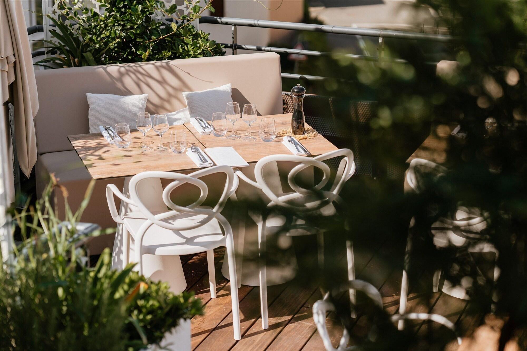 Equipamiento de Habitación Hôtel - Restaurant La Caborne