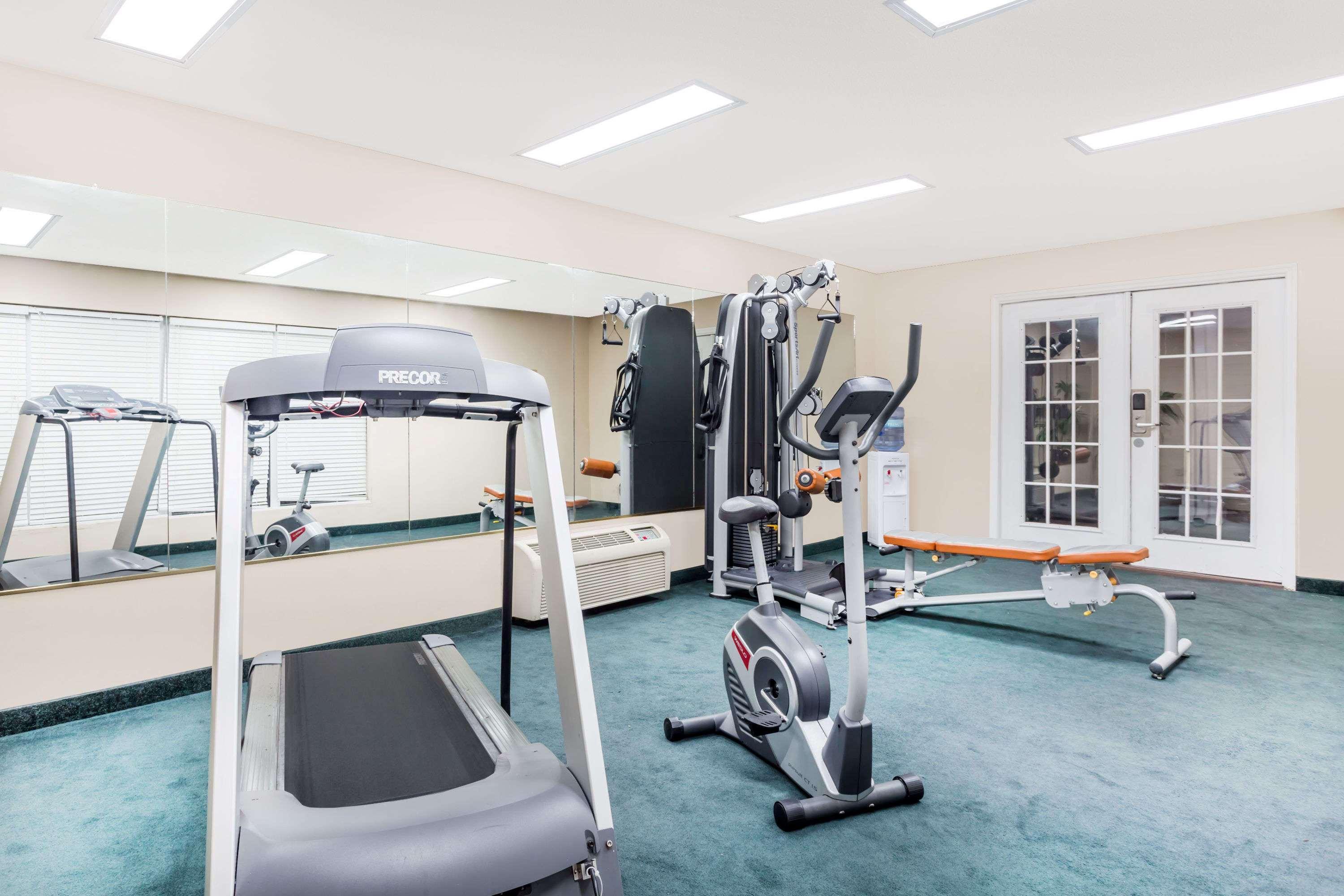 Gimnasio Baymont by Wyndham Albany at Albany Mall