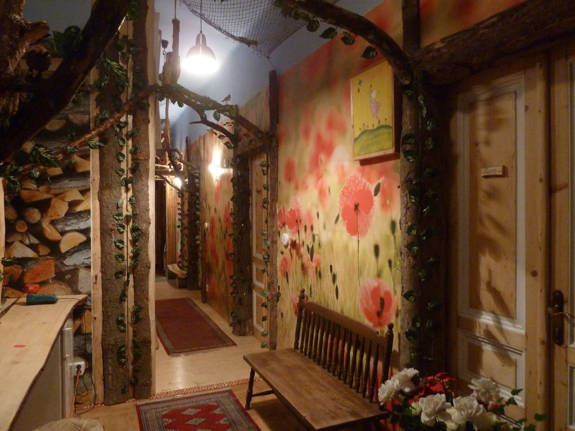 Varios Artharmony Pension & Hostel