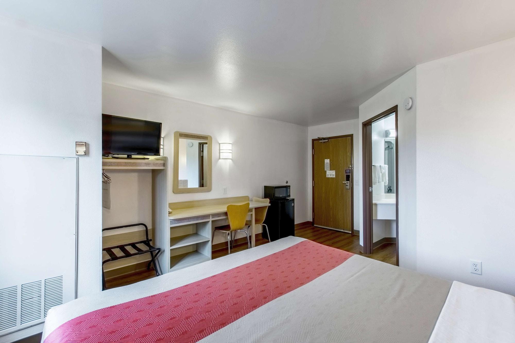 Habitación Motel 6 Baraboo, WI - Lake Delton