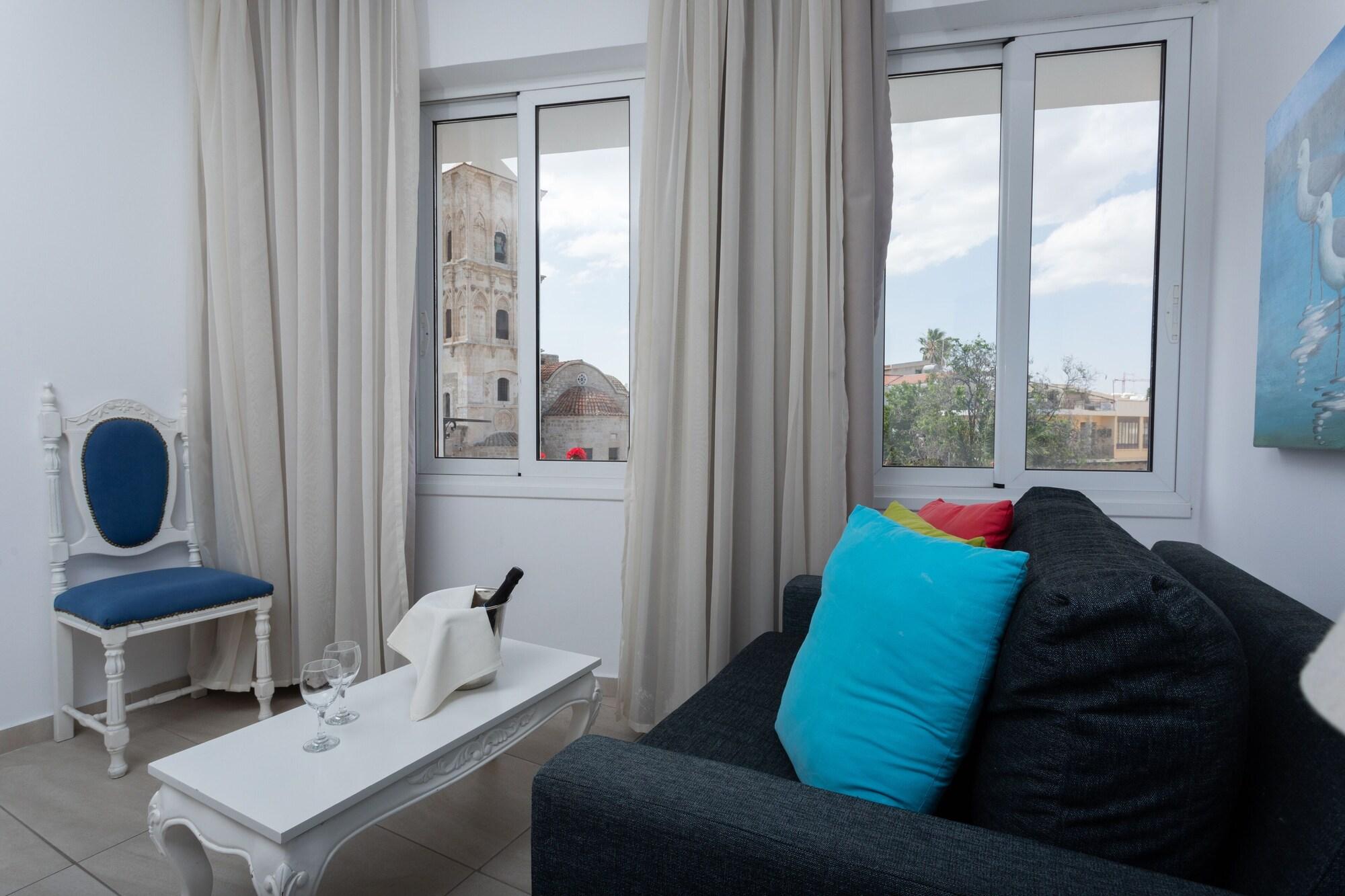 Varios Hotel Opera