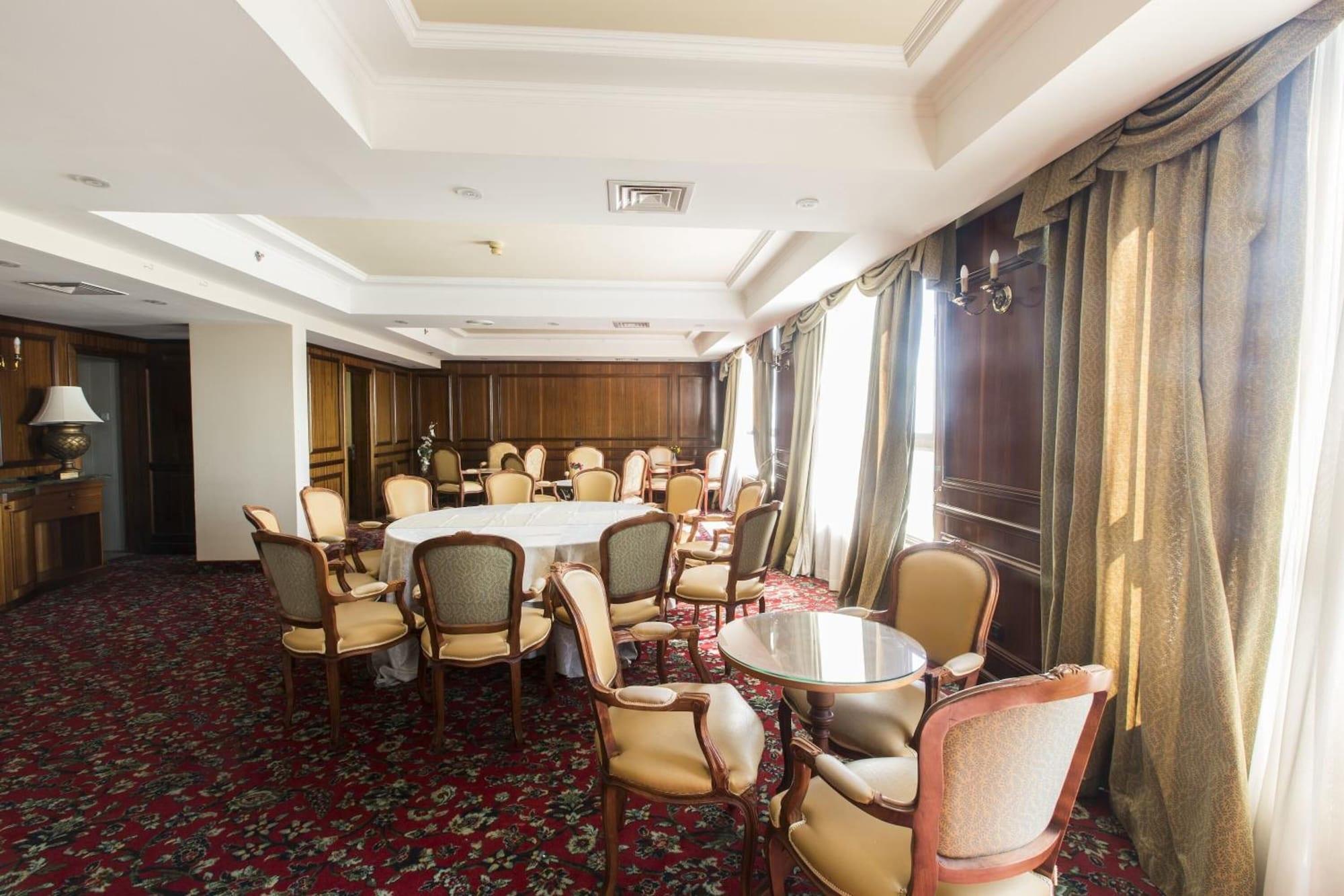 Restaurant Nazareth Plaza Hotel