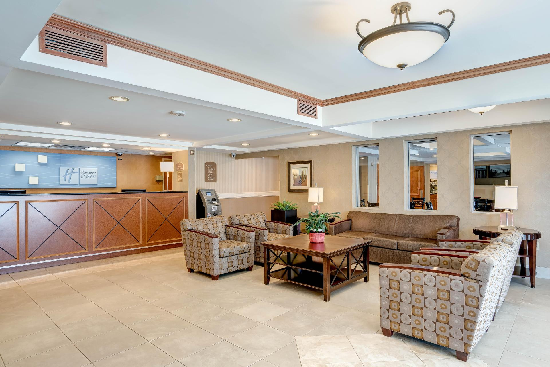 Vista Lobby Holiday Inn Express and Suites West Long Branch Ea