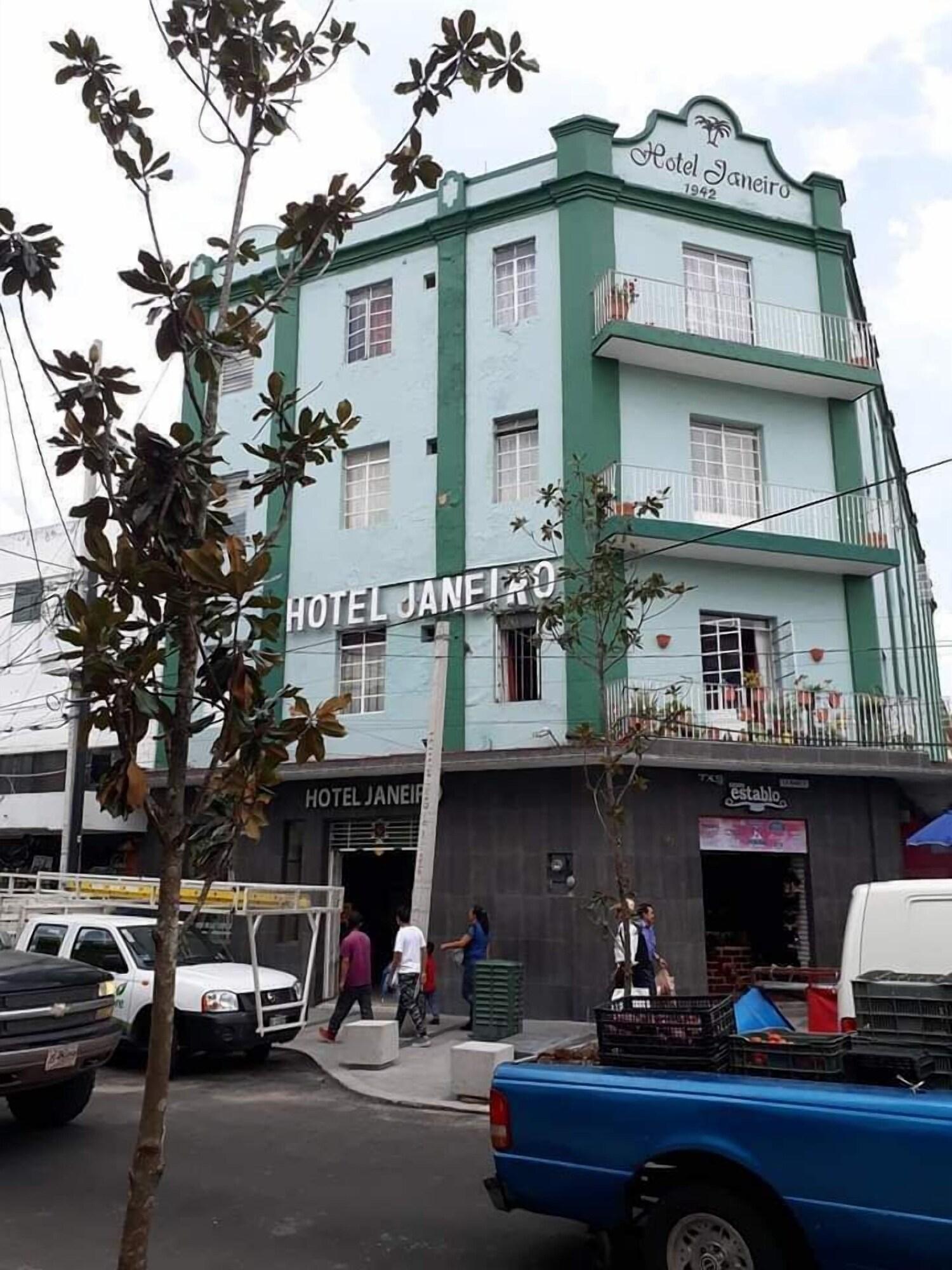 Vista Exterior Hotel Janeiro