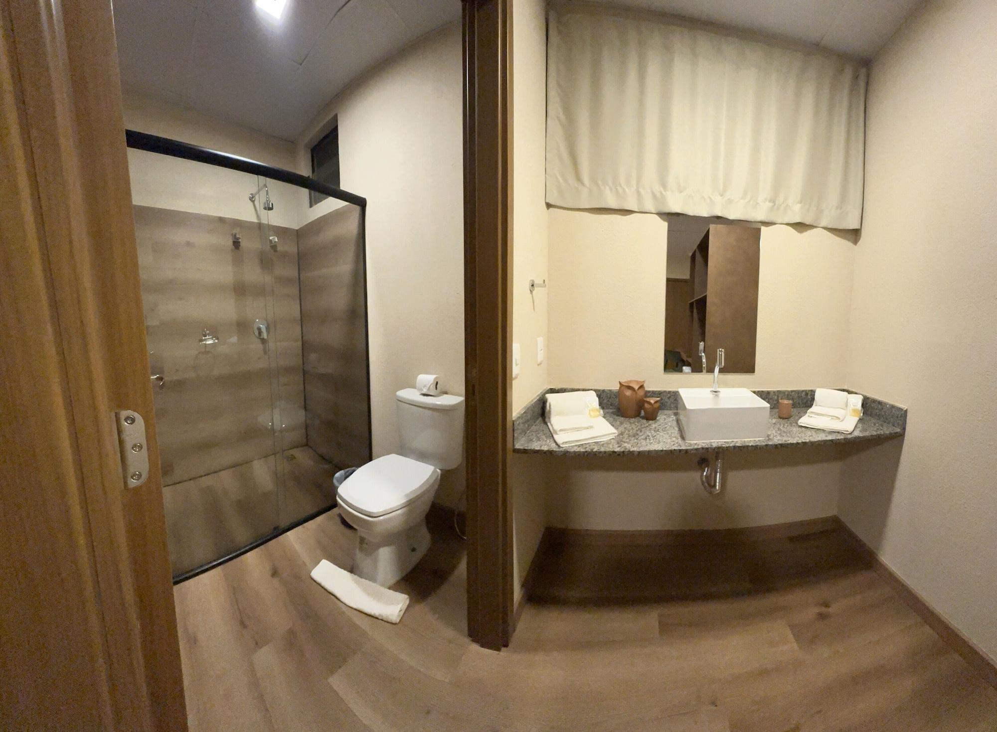 Equipamiento de Habitación Cerrado Plaza Hotel