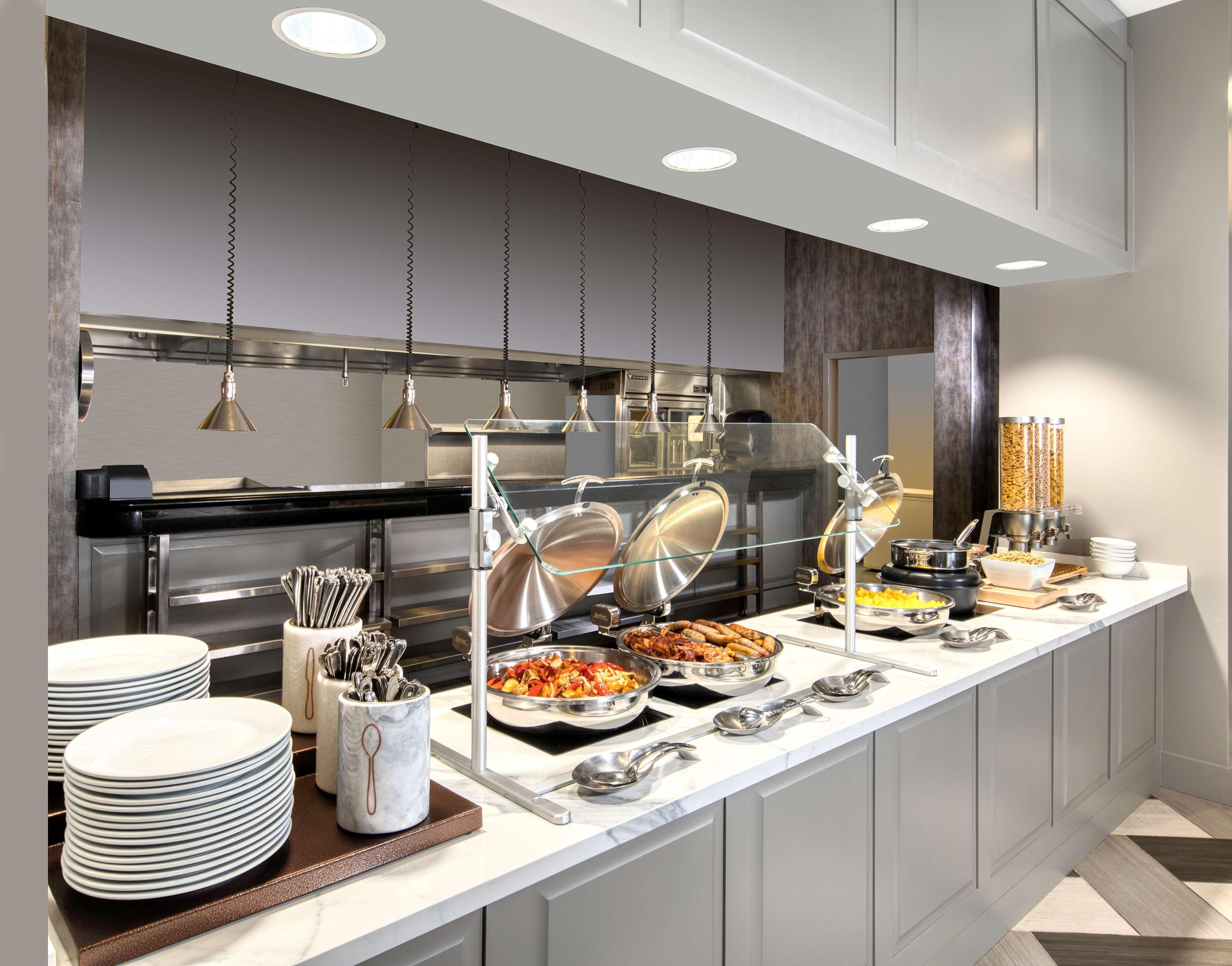 Restaurant Embassy Suites by Hilton Bethesda Washington DC