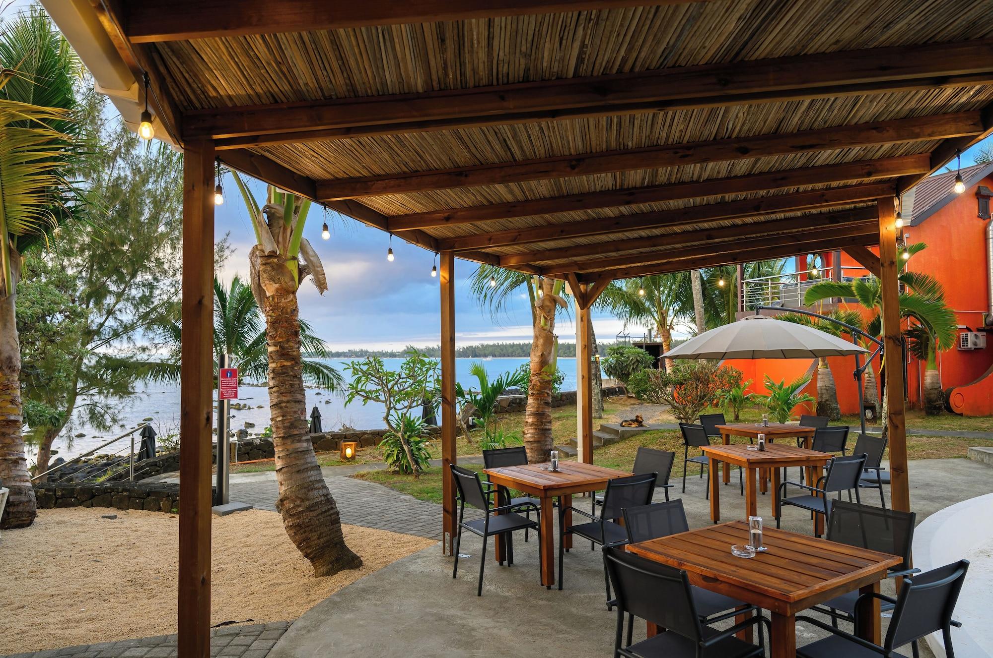 Restaurant Flowers of Paradise with LOV