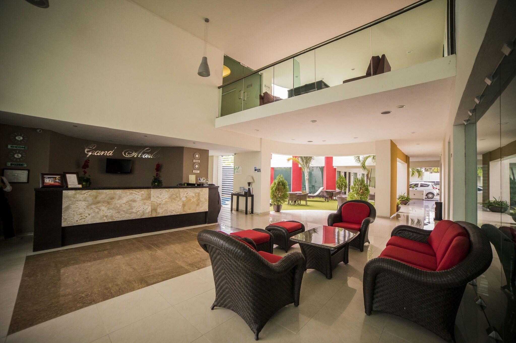 Vista Lobby Hotel Grand Marlon