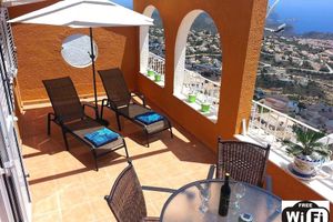 Alquiler Vacacional - Cozy apartment with breathtaking sea views (Free WiFi, 2 Infinity Pools)