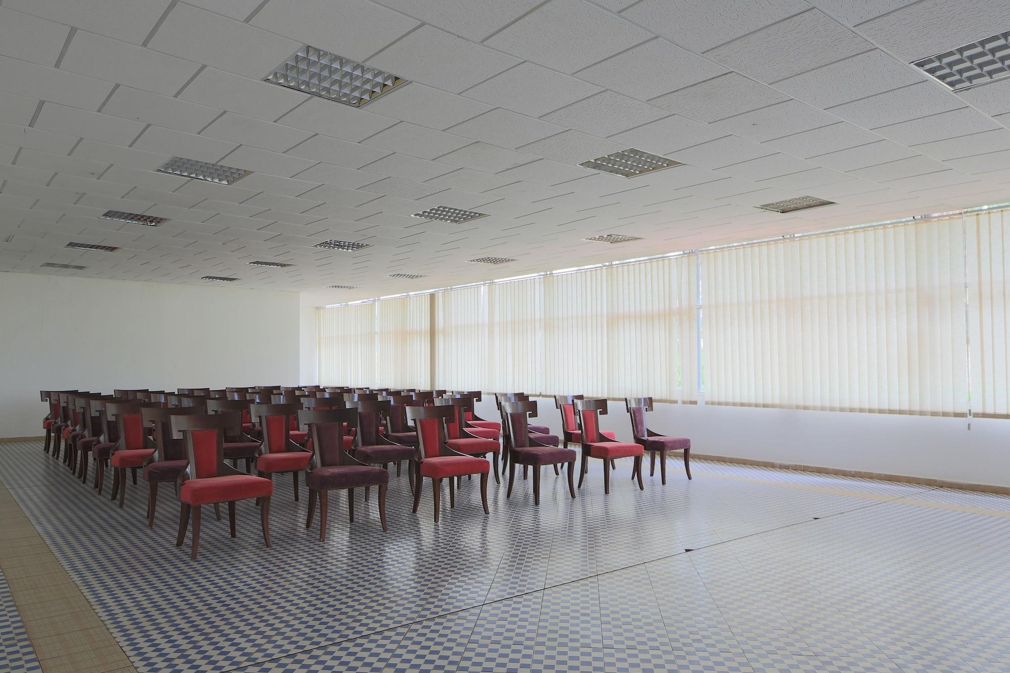 Sala de Reuniones Hotel Roma Ritz Huambo