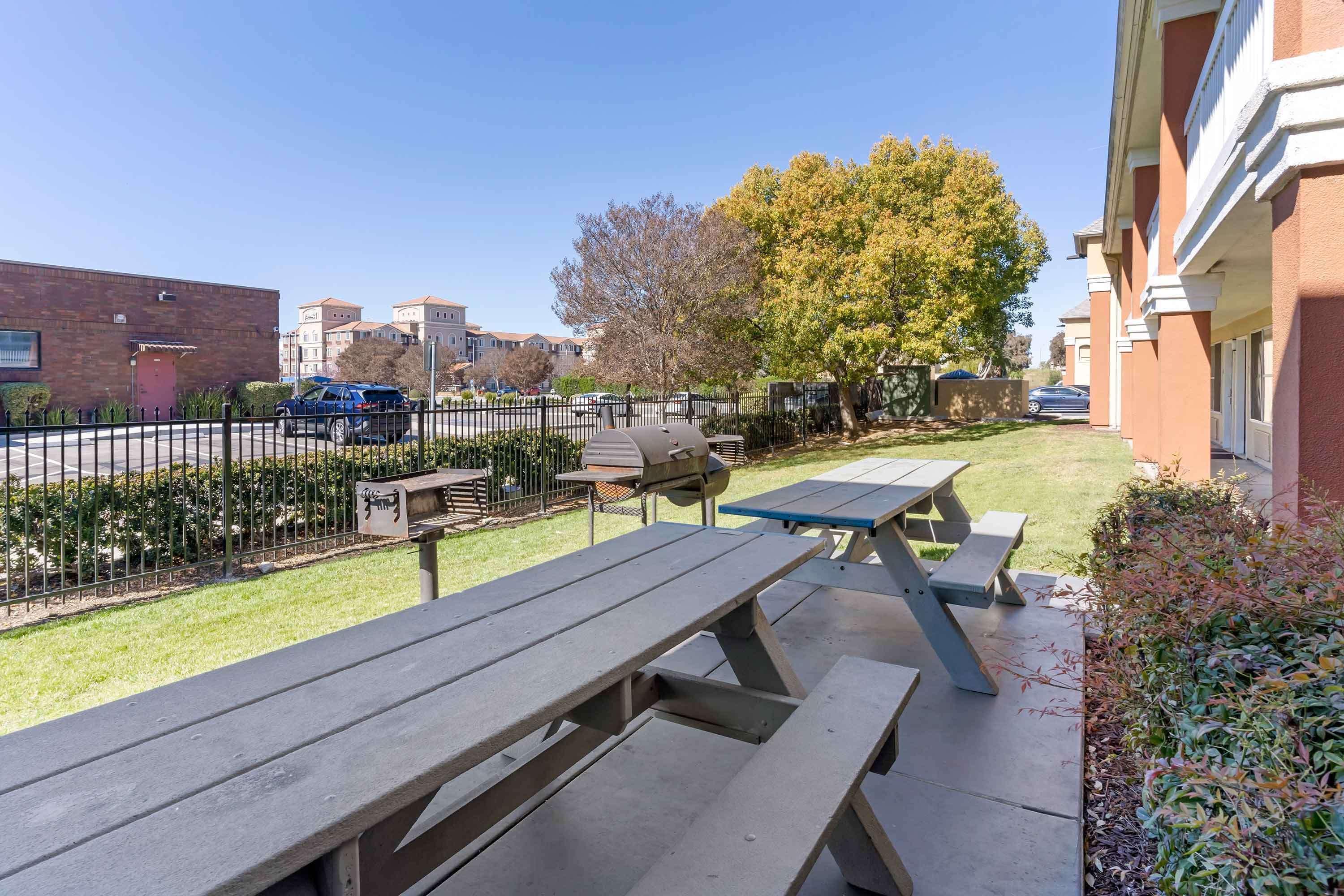 Varios Extended Stay America Suites San Jose Milpitas McCarthy Ranc