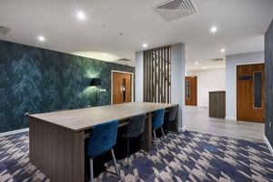 Alojamiento - Hampton by Hilton Humberside Airport