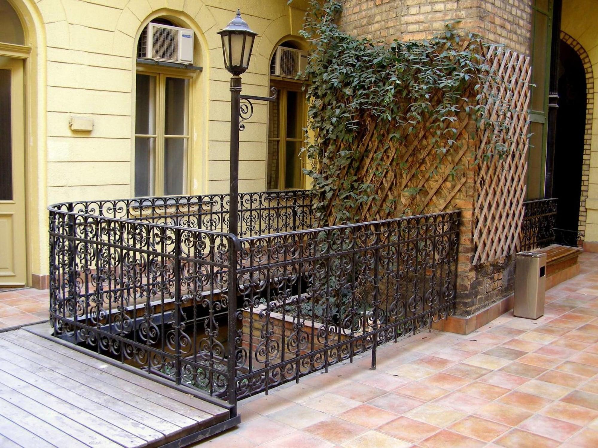 Equipamiento de Habitación Centrooms House