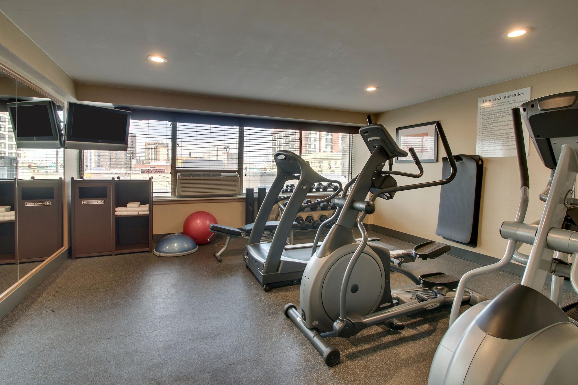 Gimnasio Holiday Inn Express Washington DC N-Silver Spring by IHG