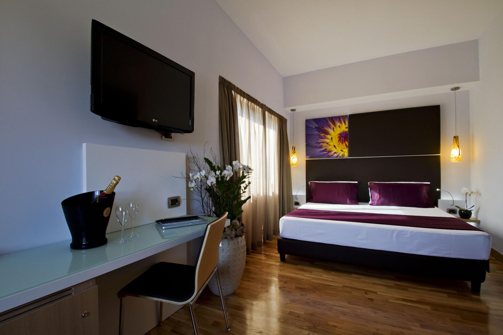 Varios Hotel Gravina San Pietro