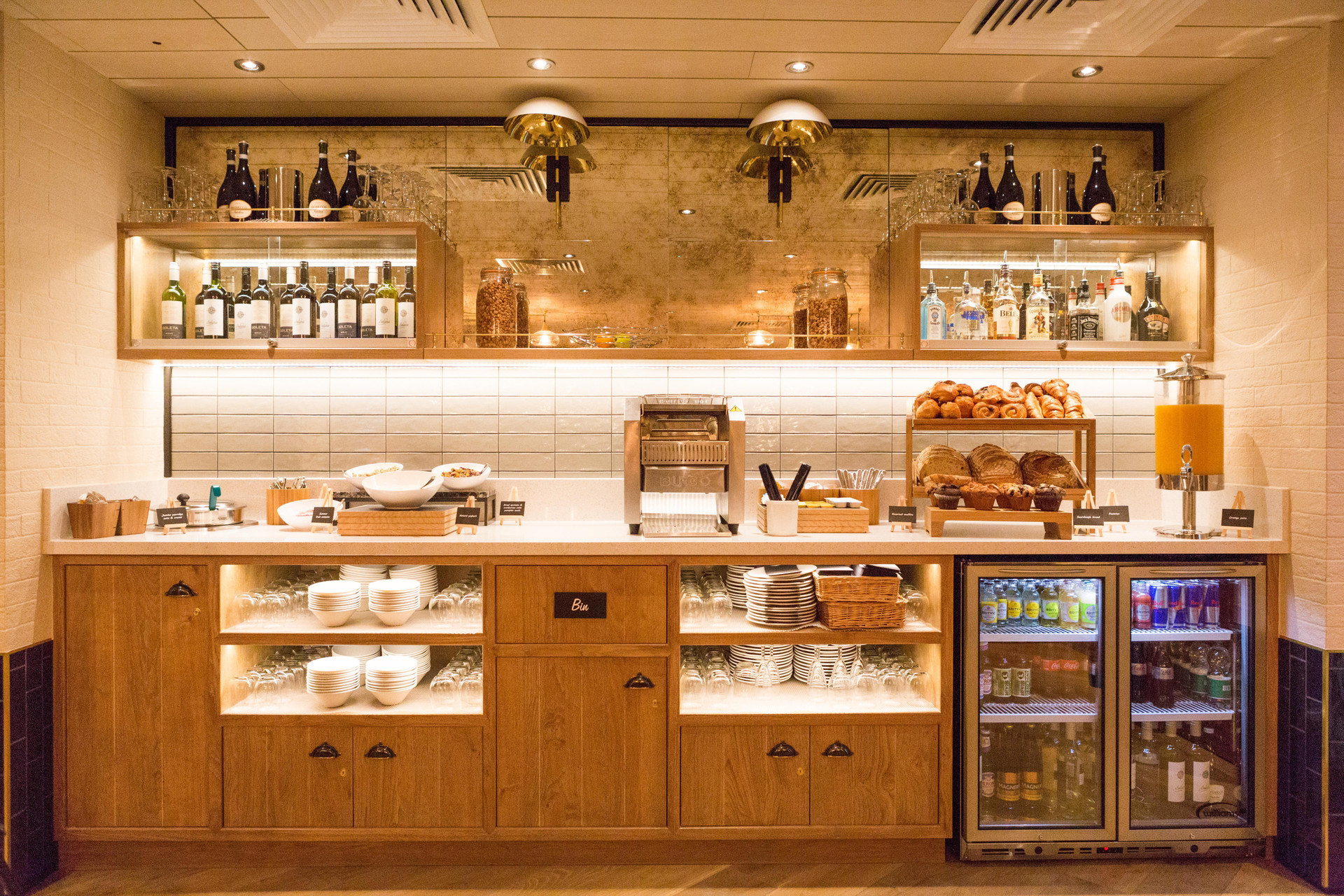 Restaurant Hub By Premier Inn Lon Westminster, St James’ Park